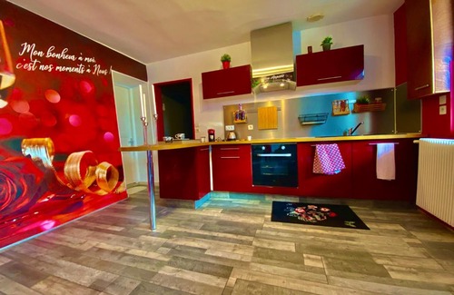 Evreux Hôtel | Suite avec Jacuzzi et Sauna Privée