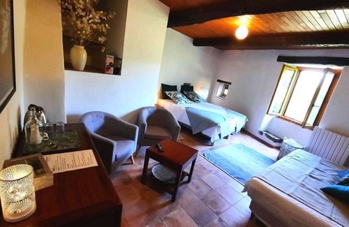 Cros Maison | ★ Suite B&B 2 chambres ★ WIFI et TV connectée ★ piscine et spa ★ petit déjeuner inclus