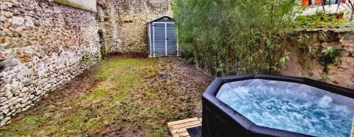 Melun Appartement | Suite Barthelemy - Spa et Sauna