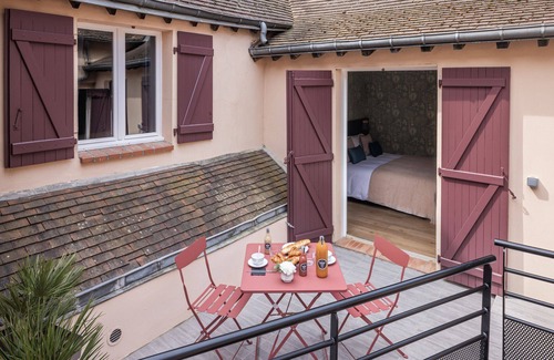 Nogent-le-Roi Appartement | Suite Brut Nature avec terrasse privative