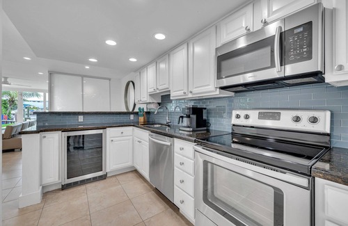 Barrier Island Copropriété | Suite by Beach | Waterfront | Lago Key Three