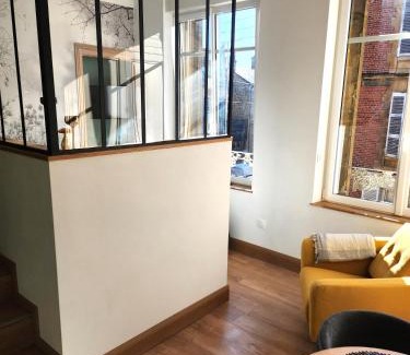 Charleville-Mezieres Appartement | Suite Delvincourt - Rue Calme dans centre - Parking gratuit à proximité