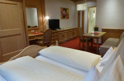 Obsteig Lit Et Petit-Déjeuner | Suite "Nid d'Aigle" f. 2-5 pers. - Pension Alpenhof - Pension de bien-être