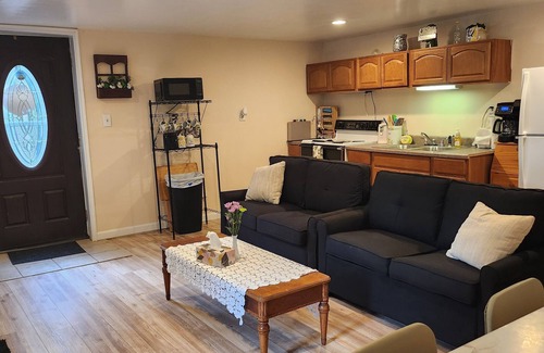 Troy Maison | Suite East Side