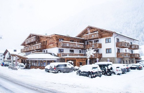 Ried im Oberinntal Maison | Suite Erde - Hotel Riederhof Gmbh & Co KG