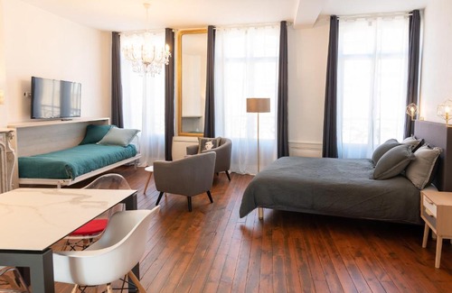 Charleville-Mezieres Appartement | suite Eugénie