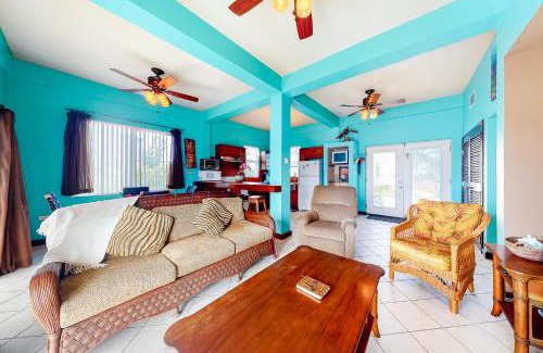 San Pedro Appartement | Suite F103 at Mara Laguna Gold Standard Certified