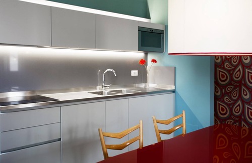 Riva Appartement | Suite "Gardone" at 2 steps from the lake with panoramic view. Lounge bar and swimming pool