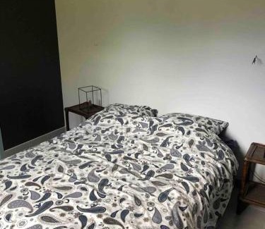 Montaut Appartement | Suite indépendante au cœur d’un jardin arboré.