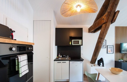 Charlier - Valvert Appartement | Suite Kella 2 - Tassin - Beau studio rénové