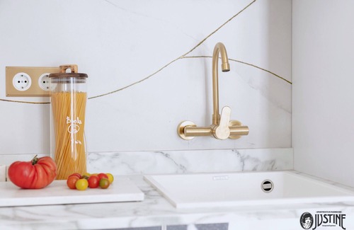 Moscardo Appartement | Suite Kintsugi by Justine Apartments: Sensual Elegante y Pecaminoso