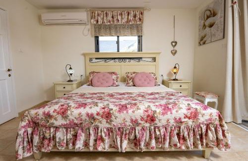 Yavne'el Appartement | Suite Kolibri in Galilee