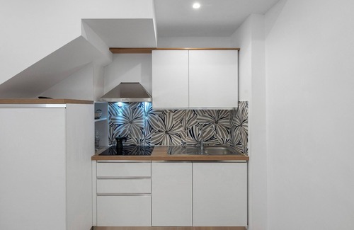 Bomerano Appartement | Suite La Primula with Mountain View, Wi-Fi and Air Conditioning