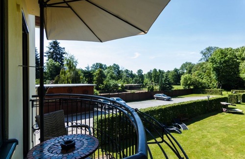 Alt-Ruppin Appartement | Suite mit 2 Badezimmern und Balkon