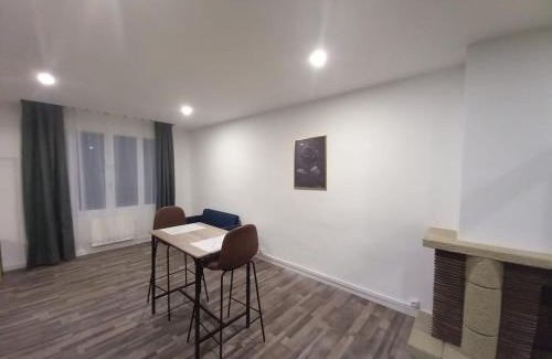 Saint-Paul-de-Fenouillet Appartement | Suite Noire et Blanche