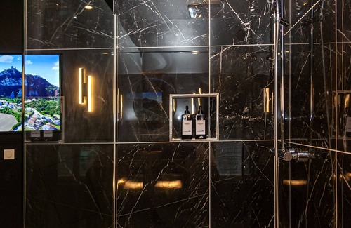 Meaux Maison | Suite Panthéon Maison de ville haut de gamme avec jaccuzi et sauna.