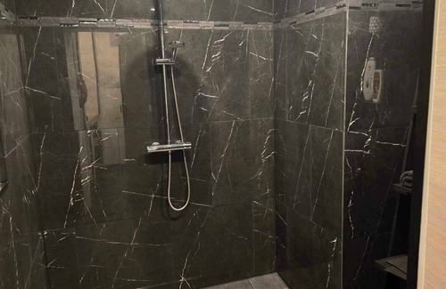 Flemalle Appartement | Suite Pour Amoureux Avec Jacuzzi Pour une Nuit Unique Hors du Quotidien