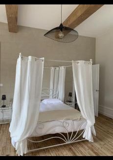 Moisdon-la-Riviere Maison | Suite romantique au château