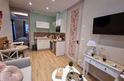Calais Appartement | Suite Romantique à 5 mn de la Plage " la Bulle Romantique "
