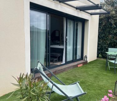 Auteuil Appartement | Suite romantique avec Spa et filet suspendu