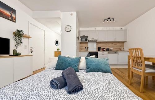 Coupvray Appartement | Suite Rosa Disneyland Paris - Rentaway BnB