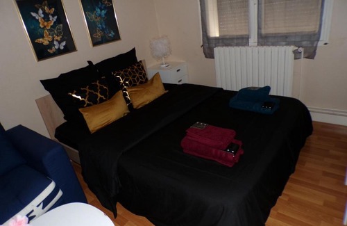 Montmorillon Appartement | Suite Royale dans Vôtre maisonnette indépendante avec terrasse Privée !