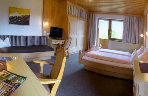 Obsteig Lit Et Petit-Déjeuner | Suite "Schwalbennest" f. 2-3 pers. - Pension Alpenhof - Pension de bien-être