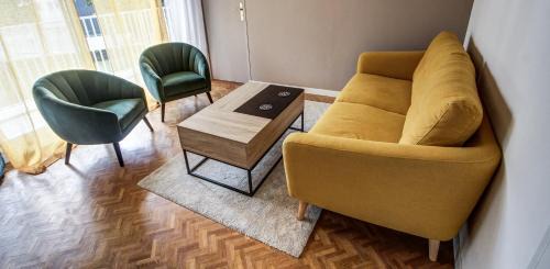 Cimetiere de l'Est Appartement | Suite T5 Rennes Gare - Parking privé gratuit