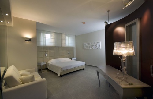 Frosinone Hôtel | Suite Testani