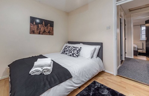 Thamesmead East Maison | Suites By Rehoboth - Courtland House