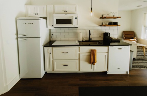 Dalton Appartement | Suites on Main - Unit 3