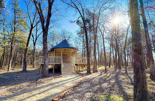 Miller Grove Cabine | Sultry Safari Unique Romantic Glamping Cabin
