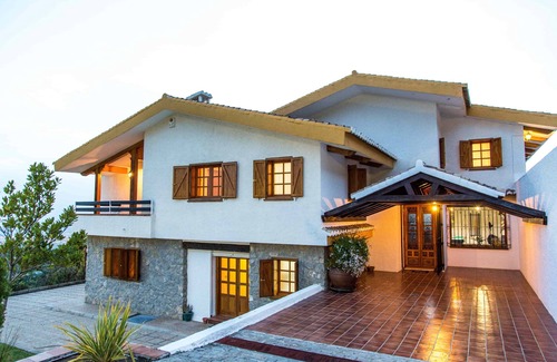 Viznar Villa | Magnifique villa avec piscine privée. Idéale en famille ou entre amis