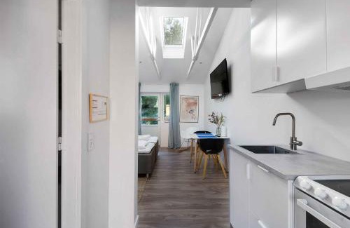 Svaneke Appartement | Summer Apartment No 3 At Lovely Solgaarden