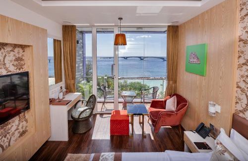 Male Maison | Summer Beach Maldives