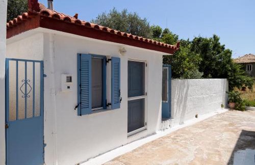 Pylos-Nestoras Appartement | Summer Garden Studio - village location