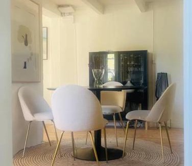 Klintehamn Maison | Summer Home with Private Garden