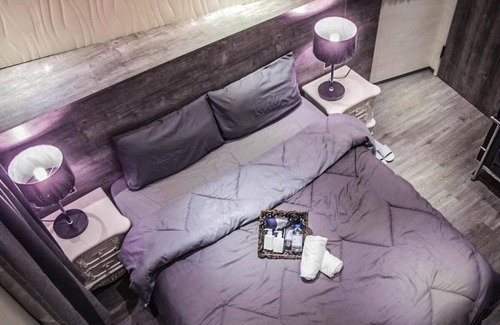 West Central District Maison | Summer night