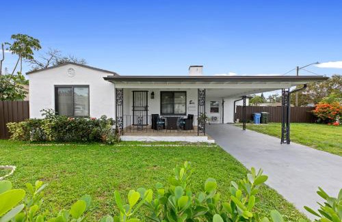 South Corals Maison | Summer Retreat House