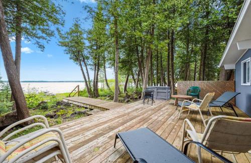 South Bruce Peninsula Maison | Summer Side Classic Lakefront Escape