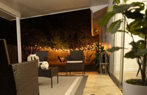 Live Oak Maison | Serene Getaway - 20min to Six Flags - Mins to RAFB