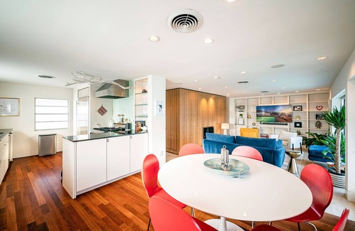 Greater Heights Maison | Christmas with Heated pool/hot tub and backyard paradise