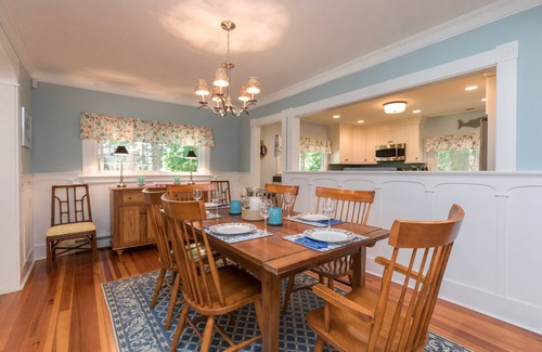 Kennebunkport Cottage | Summerhill - Cottage entièrement rénové - À pied de la plage, de la ville et de la marina