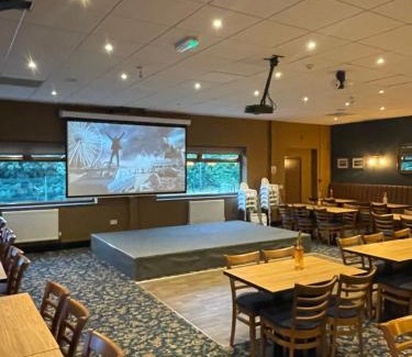 Moffat Chalet De Ski | Summit Rest