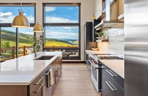 Silverthorne Maison | Summit Sky Sanctuary
