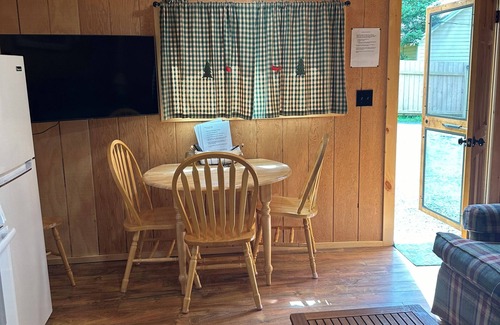 Inlet Cabine | Sun Bear Cabin at The Bears Cottages