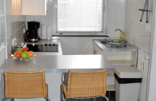 Schoeneberg Appartement | Ensoleillé et calme au coeur de Schöneberg / près de Kudamm avec un grand balcon