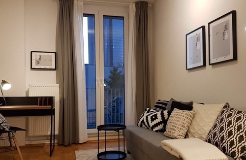 Gallus Copropriété | Sun-drenched 2-room balcony apartment in Frankfurt's Westend!