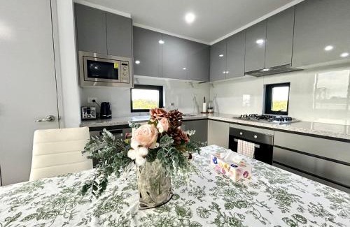 Sydney Olympic Park Appartement | Sun-filled Apt w Stunning Open Views of Park&City