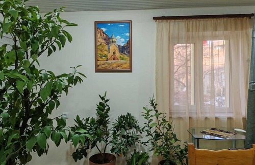 Yeghegnadzor Maison | Sun House